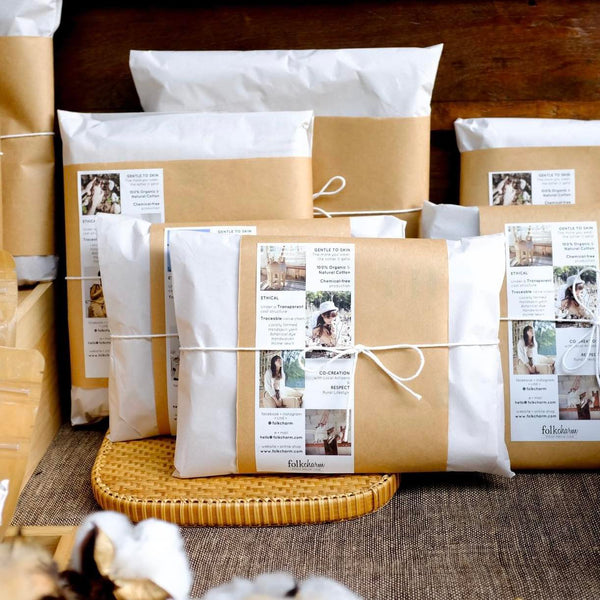 Tote to the Future (M)