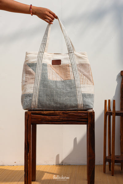 Tote to the Future (L) with Zipper