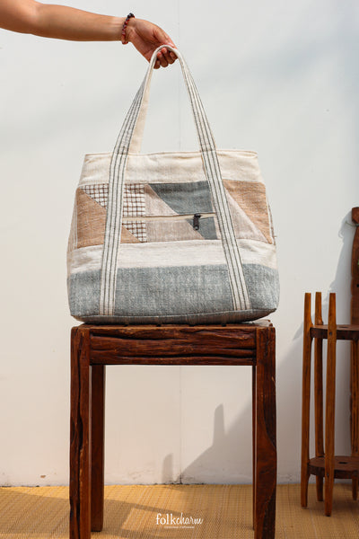 Tote to the Future (L) with Zipper