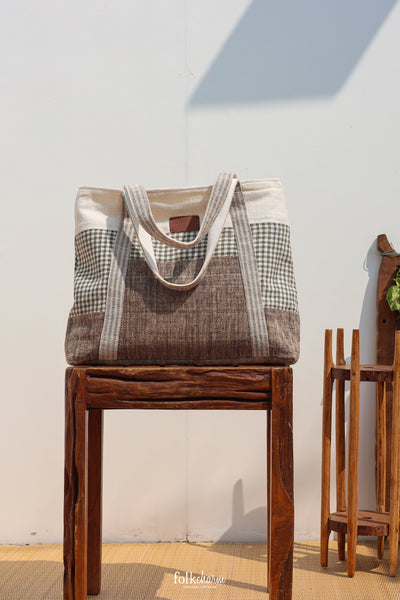 Tote to the Future (L) with Zipper