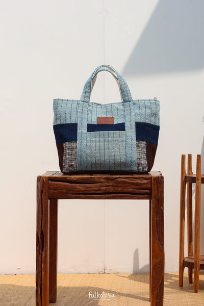 Tote to the Future (M) with Zipper