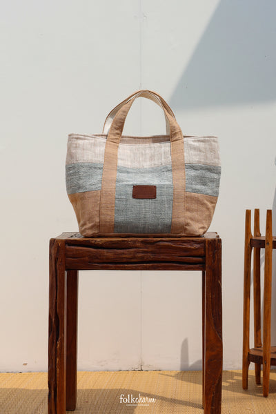 Tote to the Future (M) with Zipper