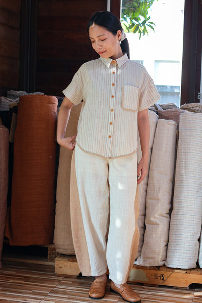 Closed-loop Shortsleeve Light Blouse