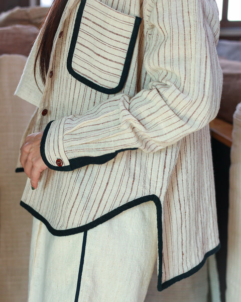 Closed-loop Longsleeve Light Blouse