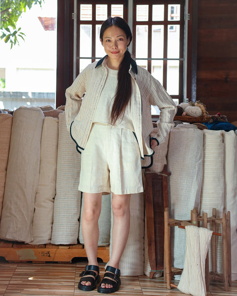 Closed-loop Longsleeve Light Blouse