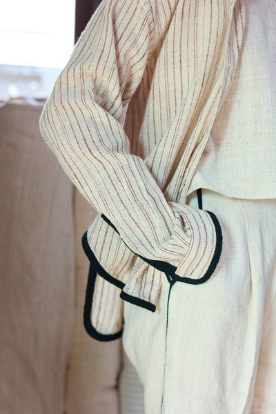 Closed-loop Longsleeve Light Blouse