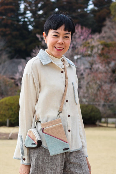 Closed-loop Toy Blouse