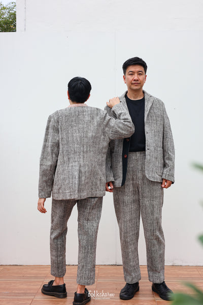 Ebony White Relaxed-fit Collarless Blazer