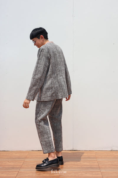 Ebony White Relaxed-fit Collarless Blazer