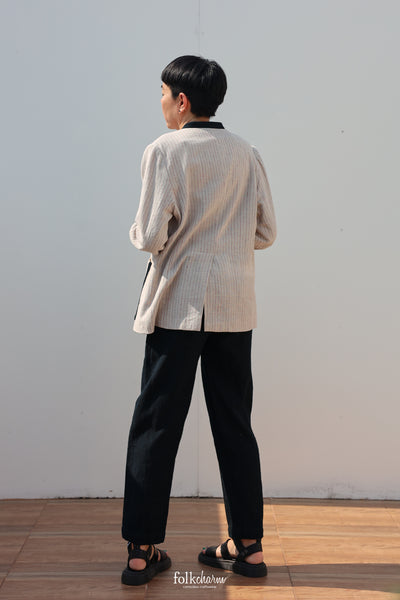 Closed-loop Relaxed-fit Collarless Blazer