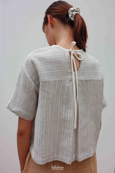 Closed-loop Tie-up Shortsleeve Blouse (Pre-order)'