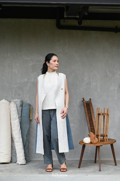 Sleeveless Halterneck Top (Pre-order)'