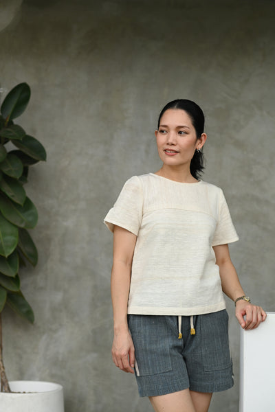 Split Mid-sleeve Blouse "Pony" (Pre-order)