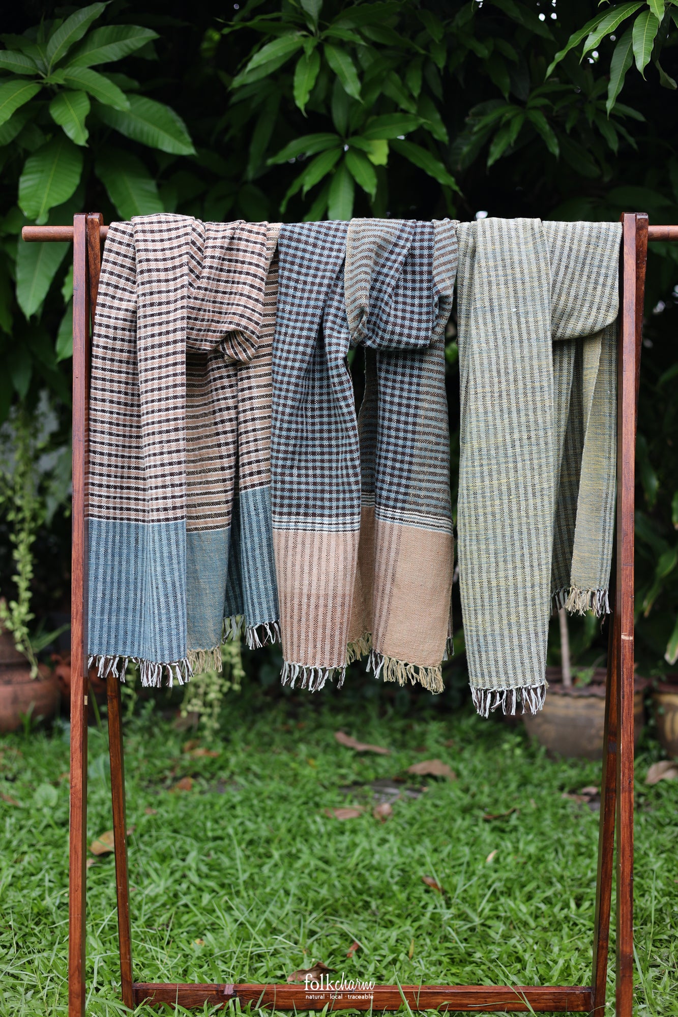 Khunloei's Shawls - Jae Yor *New* Click to more