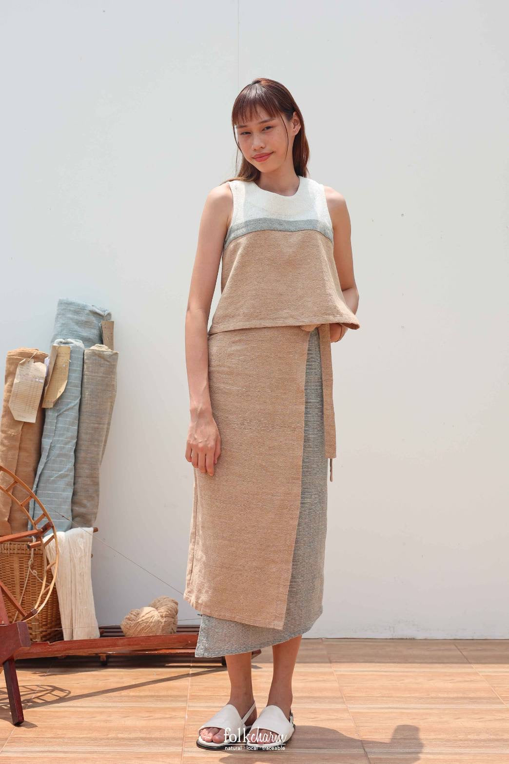 U Neck Cropped Tank Tops