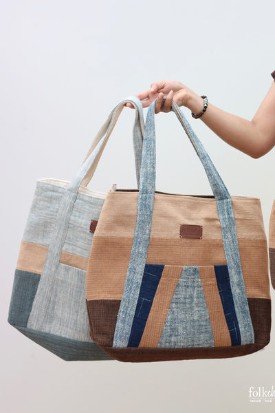 Tote to the Future (L) with Zipper