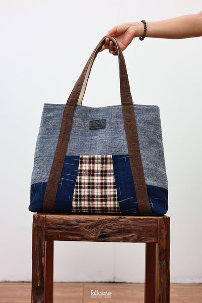 Tote to the Future (L) with Zipper