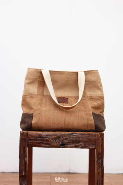 Tote to the Future (L) with Zipper