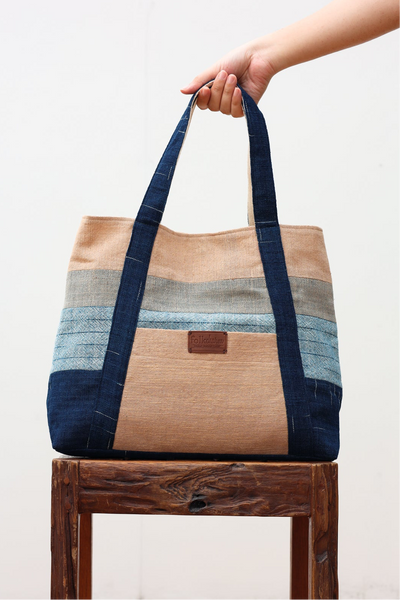 Tote to the Future (L) with Zipper