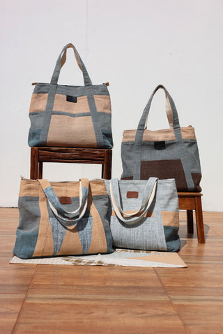 Tote to the Future (L) with Zipper