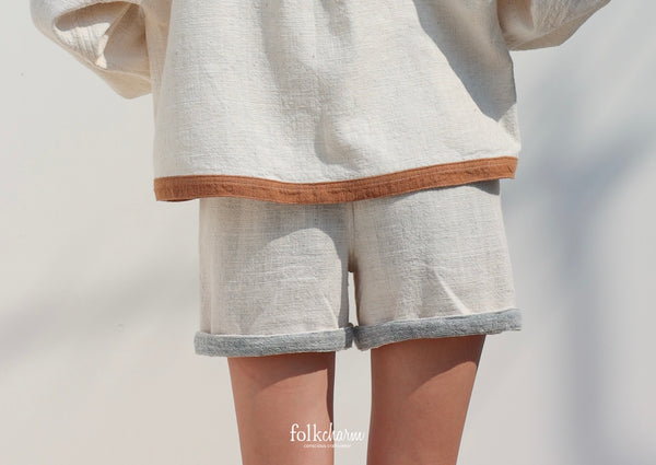 The Essential Shorts in Buak Blue