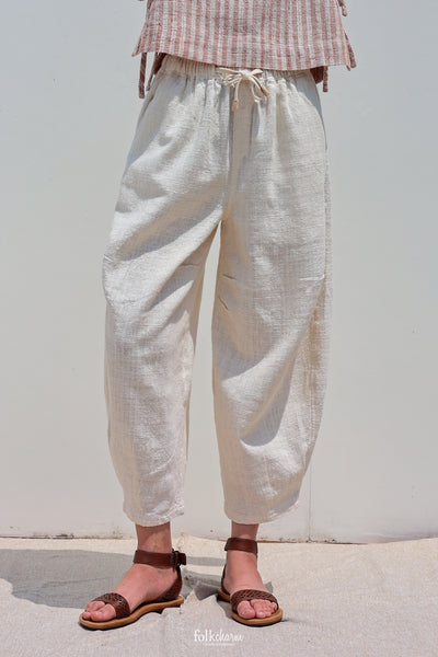 Barrel Jogger in Natural White