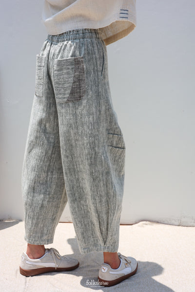 Barrel Jogger in Buak Blue