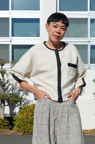 Toy Comfort Blouse-Black Indigo Accent