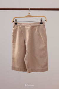 Side Pleat Pegged Shorts - XL